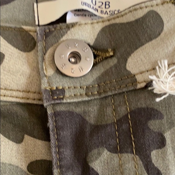 ⭐️ Urban Basics camouflage shorts - Picture 2 of 4